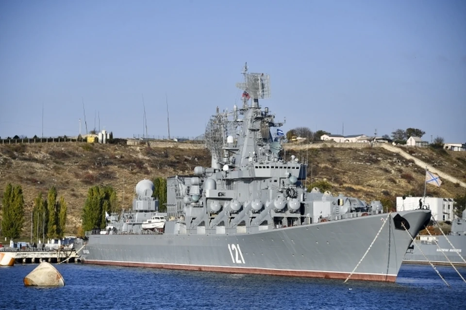 Минобороны РФ: в результате пожара на ракетном крейсере "Москва" сдетонировал боезапас