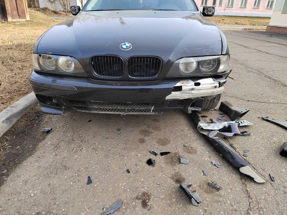 В Зеленогорске пьяная девушка разбила машину бывшего возлюбленного - KP.RU