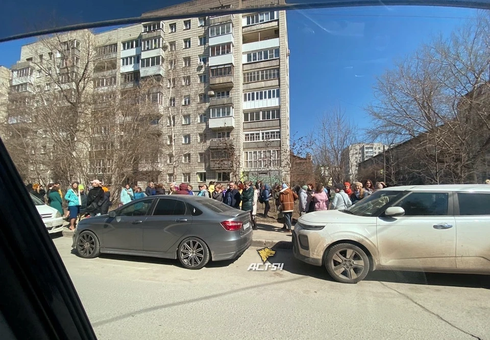 Здание уже проверили. Фото: «АСТ-54»