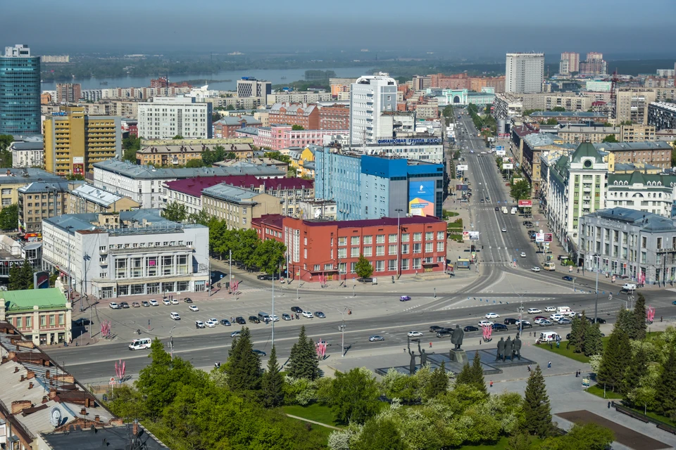 Красный проспект в Новосибирске вошел в топ-5 самых дорогих торговых улиц в России.