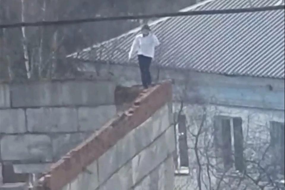 В прокуратуре выяснят, были ли приняты меры по обеспечению безопасности, в том числе по ограничению людей на территорию недостроя.