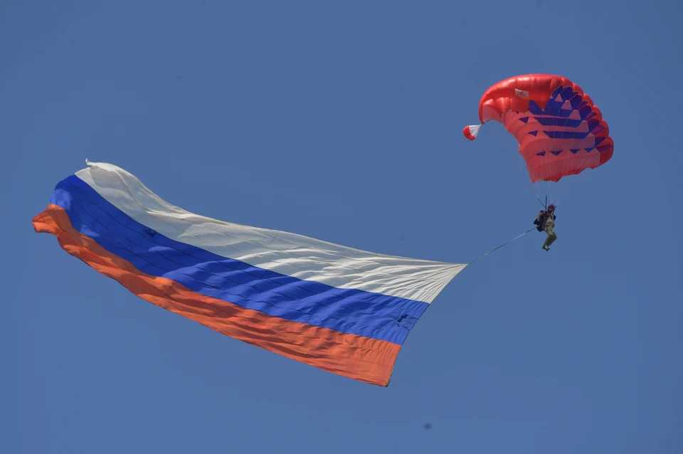 С 1 сентября эту традицию намерены ввести во всех школах Томской области