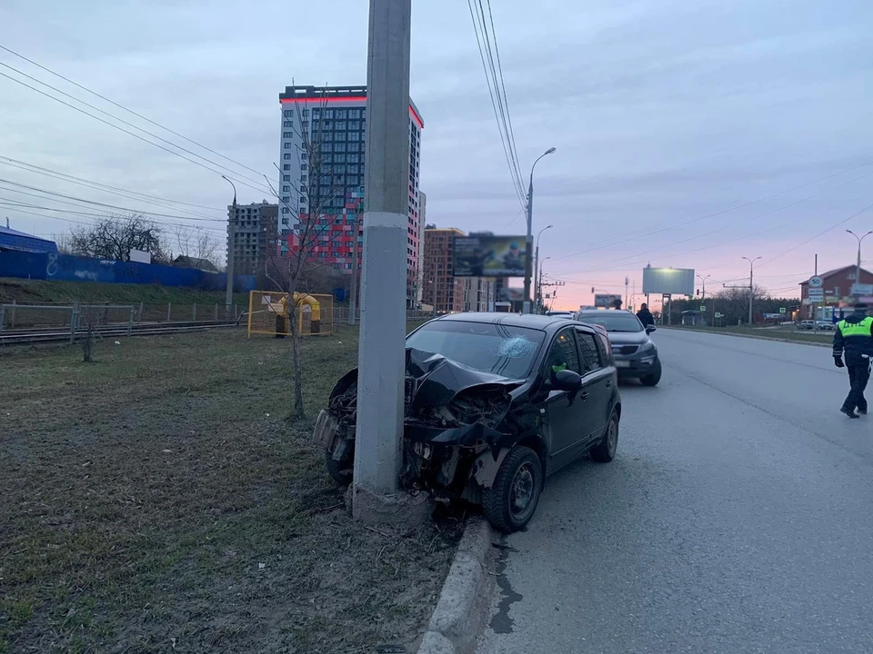 Смертельная авария произошла напротив дома №114 по улице Ленина. Фото: 1-й отдел УГИБДД по УР