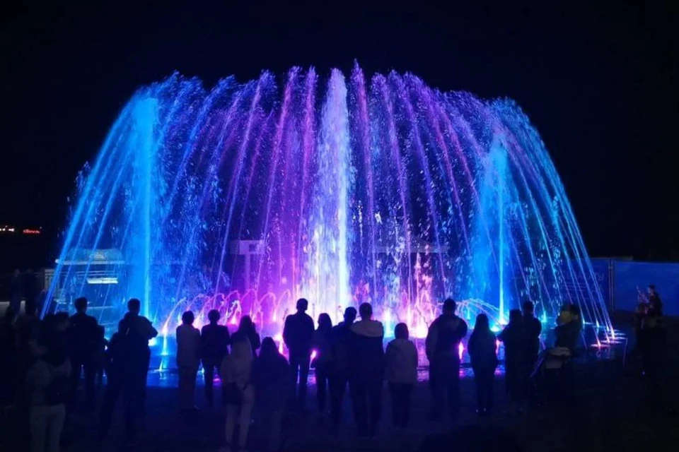 В каком городе находится музыкальное. Турция красивый фонтан. Фонтаны в Нижнем Новгороде. П. Первомайск Нижегородская область фонтан на площади. Покажи каскадный фонтан.