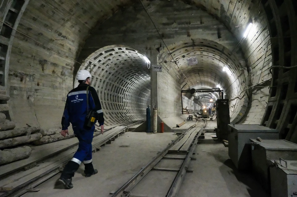 Три новые станции метро в Петербурге введут в 2024 году