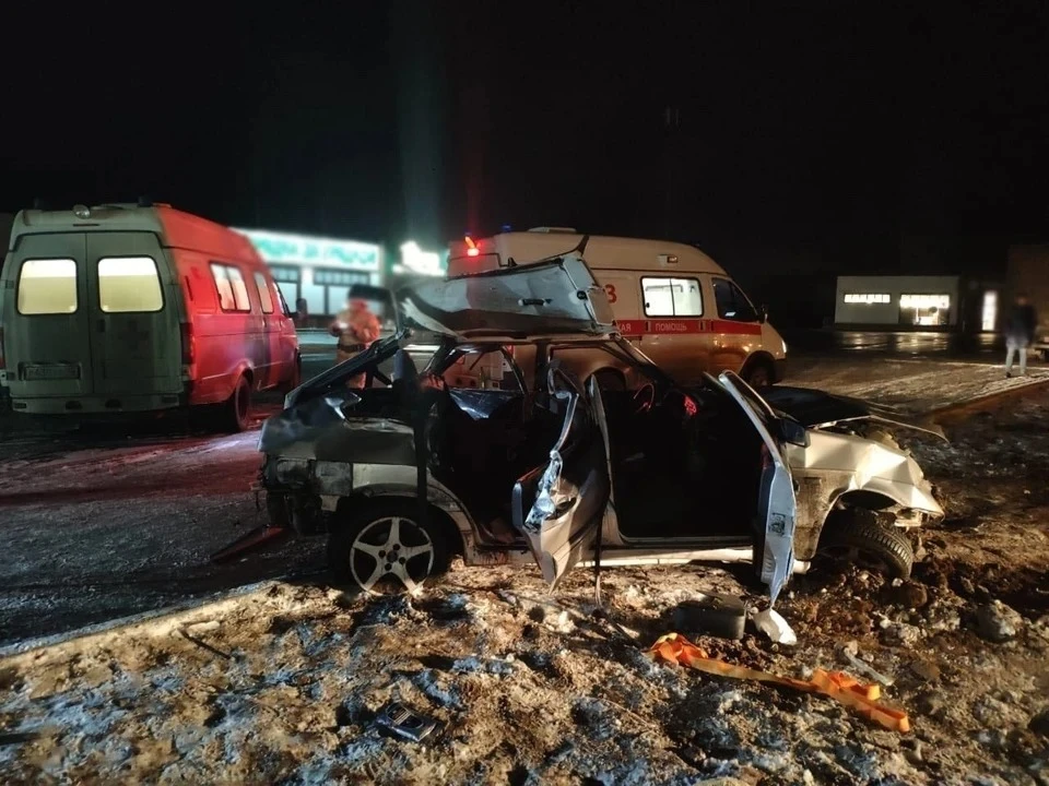 ДТП произошло ночью 13 ноября в районе СХВ. Фото: 1-й отдел УГИБДД по УР