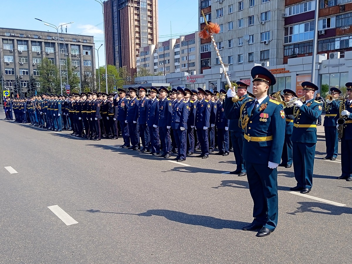 Генеральная репетиция Парада Победы в Липецке 9 мая 2022 года - KP.RU