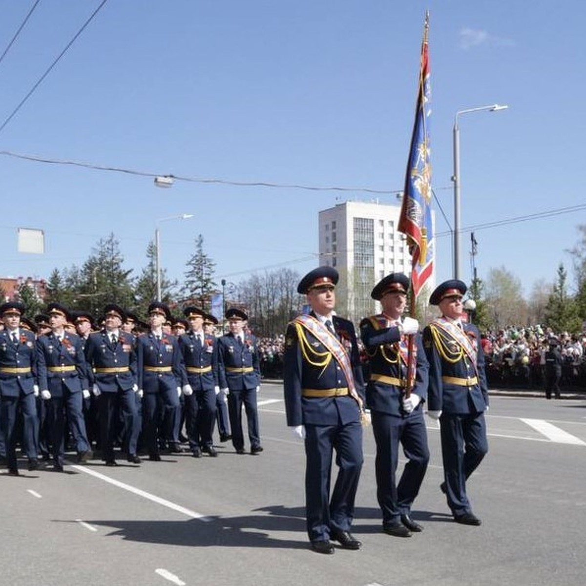 Митинг, Парад Победы и «Бессмертный полк» в Томске 9 мая 2022 года:  фоторепортаж - KP.RU