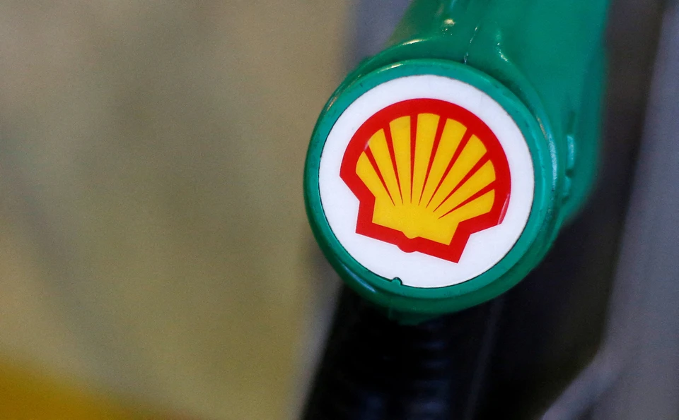 Компания Shell начала закрывать свои заправки в России