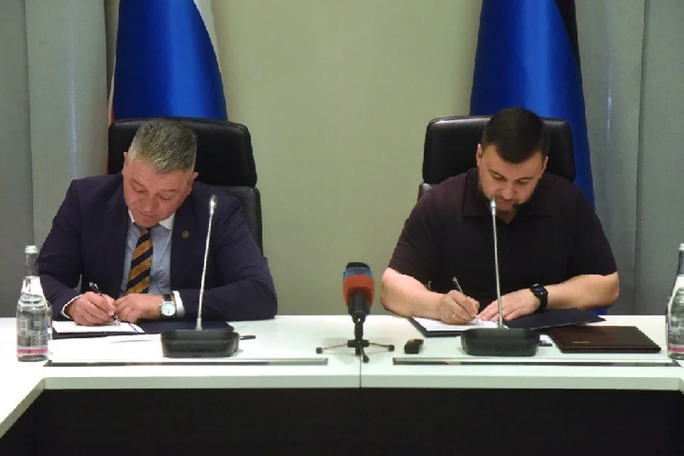 Денис Пушилин считает, что сегодня необходимо закладывать основы для будущего совместного развития спорта в Донбассе и России. Фото: сайт Главы ДНР