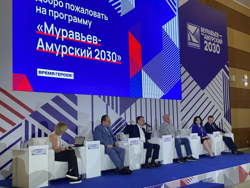 Будущие управленцы пройдут годовое обучение по контракту, затем нужно отработать пять лет на госслужбе.