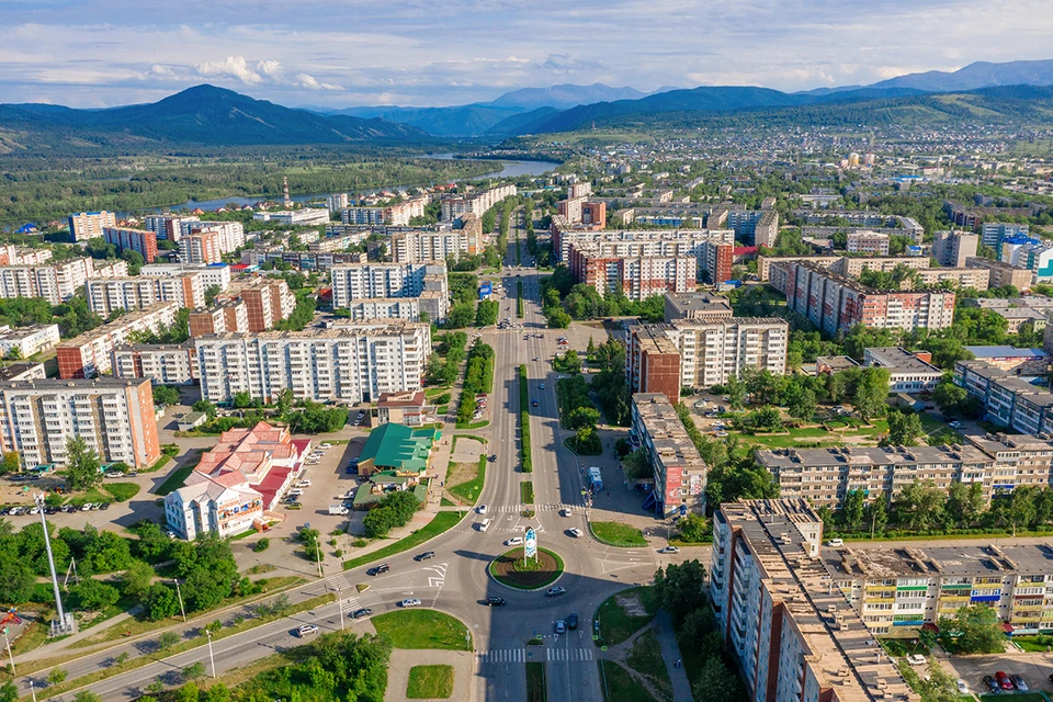 Саяногорск - пример того, как сохранять и развивать небольшие города. Фото: Сергей ФИЛИНИН