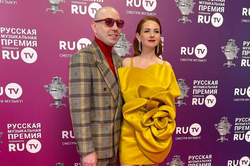 Лена Катина и Дмитрий Спиридонов назначили дату свадьбы.