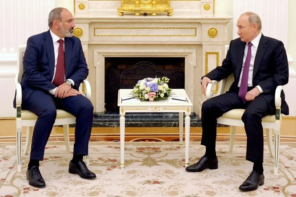 Путин обсудил с Пашиняном ситуацию вокруг Нагорного Карабаха Фото: Алексей Дружинин/пресс-служба президента РФ/ТАСС