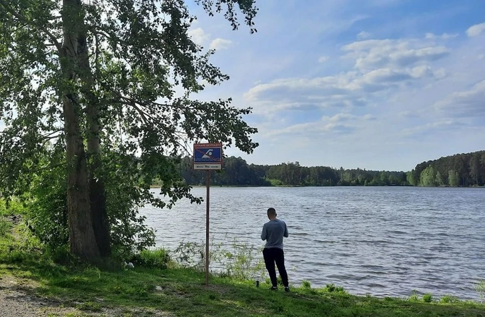 Тело подростка подняли со дна менее чем через два часа. Фото: ГУ МЧС по Свердловской области