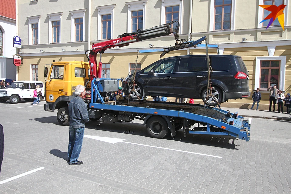 Эвакуация авто на штрафстоянку подорожала.