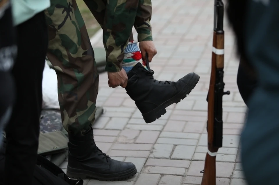 Можно помочь деньгами или вещами.