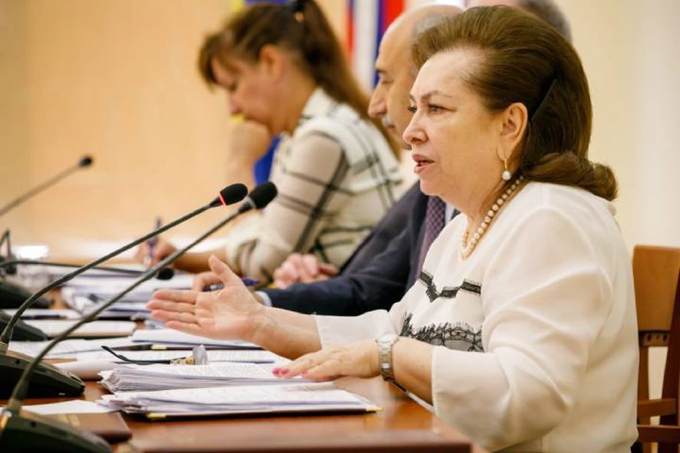 В Ростове прошло заседание Думы под руководством Председателя гордумы – главы города Ростова-на-Дону Зинаиды Неярохиной. Фото: пресс-служба городской Думы