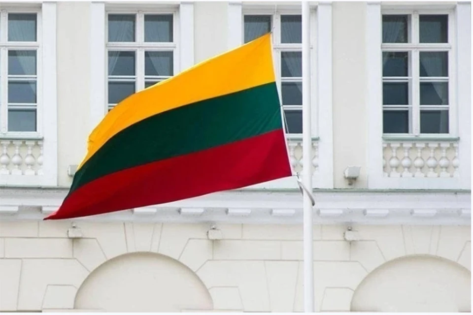 Президент Литвы выступил против компромисса с Россией по вопросу транзита в Калининград.