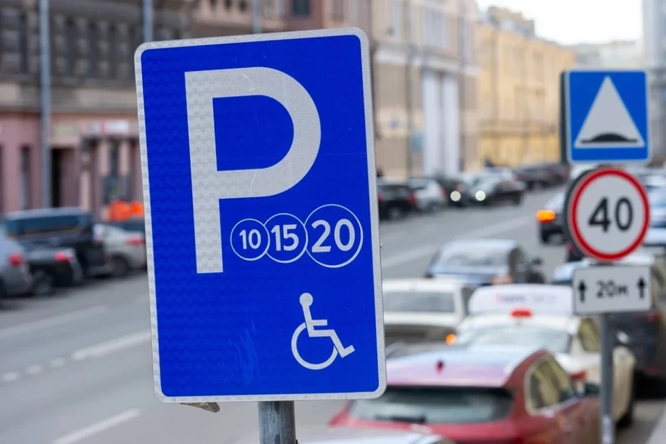 За год в Петербурге эвакуировал почти 100 тысяч автомобилей