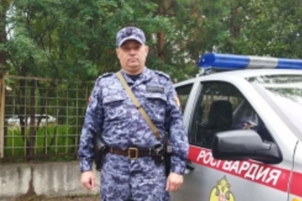 В этот день полицейский отдыхал у себя дома. Фото: Росгвардия по Красноярскому краю
