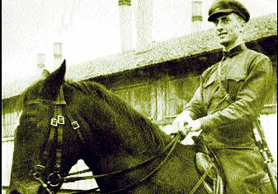 Борис Ласкин в 30-х служил в кавалерии. Фото: lechaim.ru