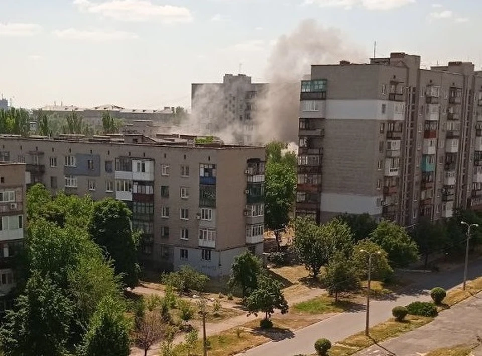 Украинские боевики обстреливают жилые кварталы. Фото: Телеграм Дмитрия Шевченко