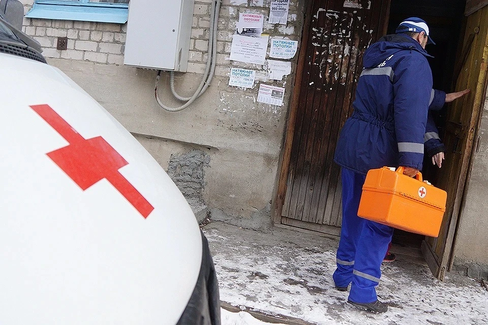 В Москве спасатели взломали дверь, чтобы спасти артистку Гаврилину