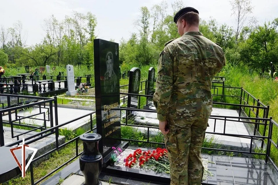 В Хабаровском крае почтили память погибшего офицера ОМОН Фото: управления Федеральной службы войск нацгвардии по Хабаровскому краю
