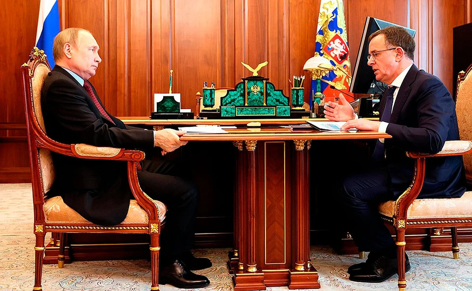Владимир Путин встретился с гендиректором Объединенной зерновой компании Дмитрием Сергеевым.
