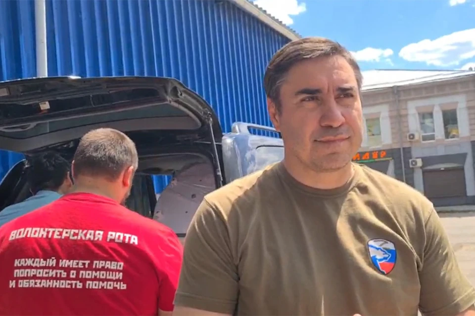 Председатель комитета Госдумы по здравоохранению Дмитрий Хубезов координирует деятельность медиков-добровольцев в рамках гуманитарной миссии «Единой России».