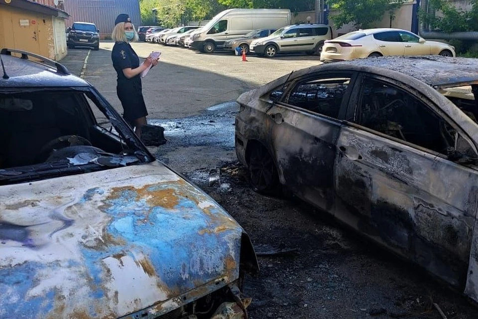 Хотел отомстить из-за конфликта одному, а сжег два автомобиля