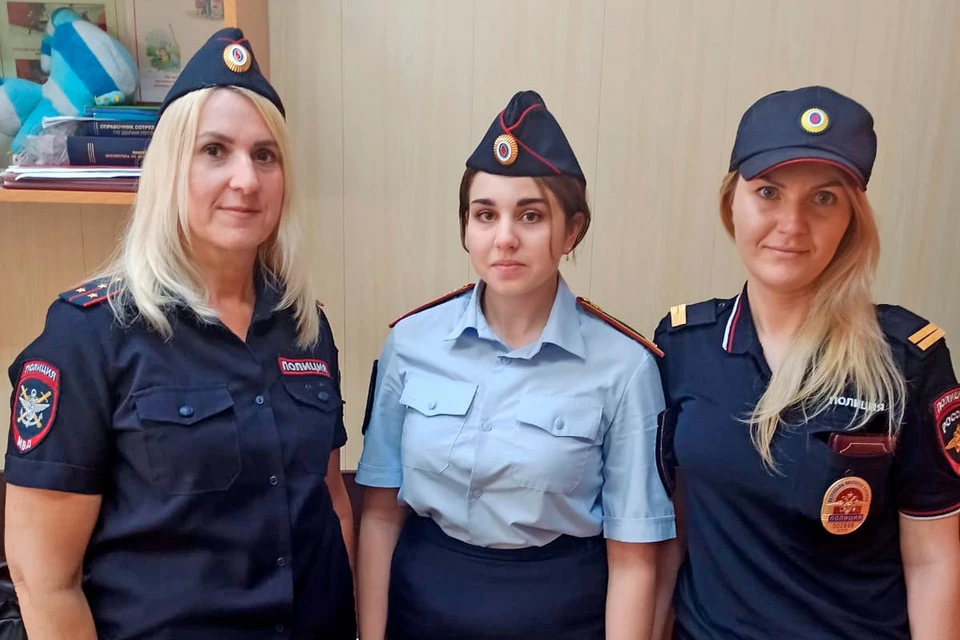 Евгения Чугунова, Марина Илясова и Людмила Абовян немедленно подоспели на помощь.