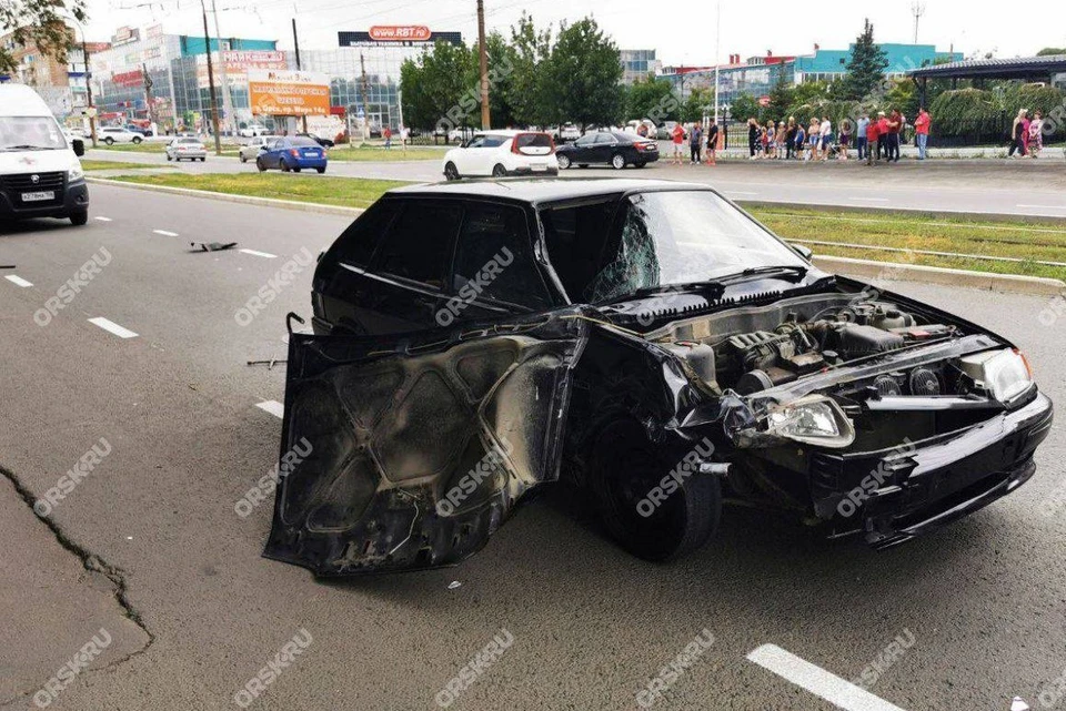 Причины аварии выясняют сотрудники ГИБДД. Фото: orsk.ru