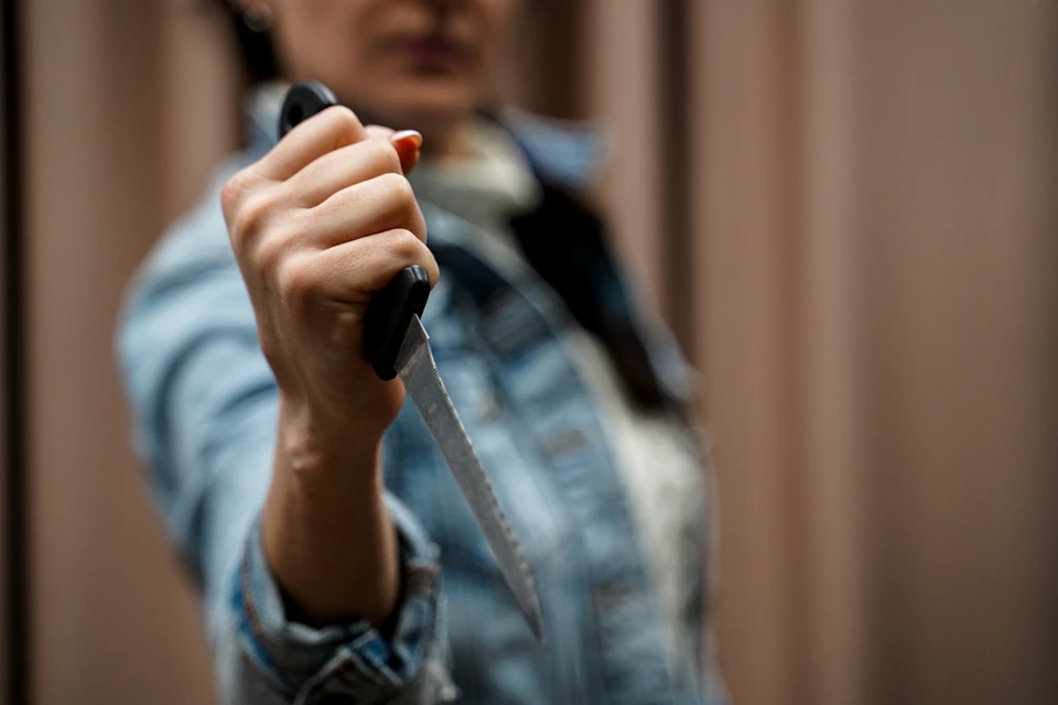 Потерпевшему нанесли многочисленные удары ножом