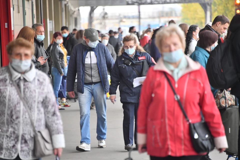 В Новосибирской области могут вернуть масочный режим.