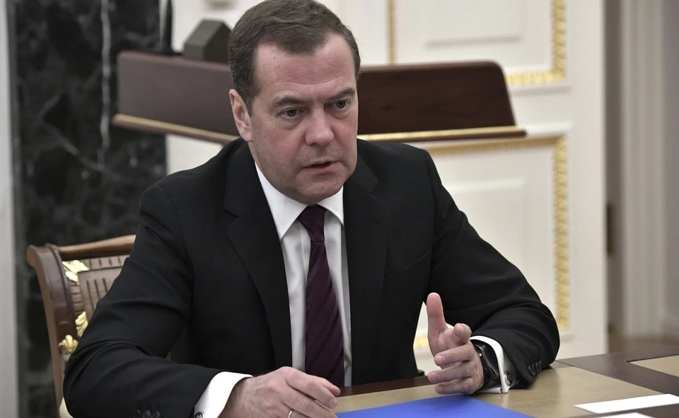 Медведев заявил, что мир на Украине будет на российских условиях