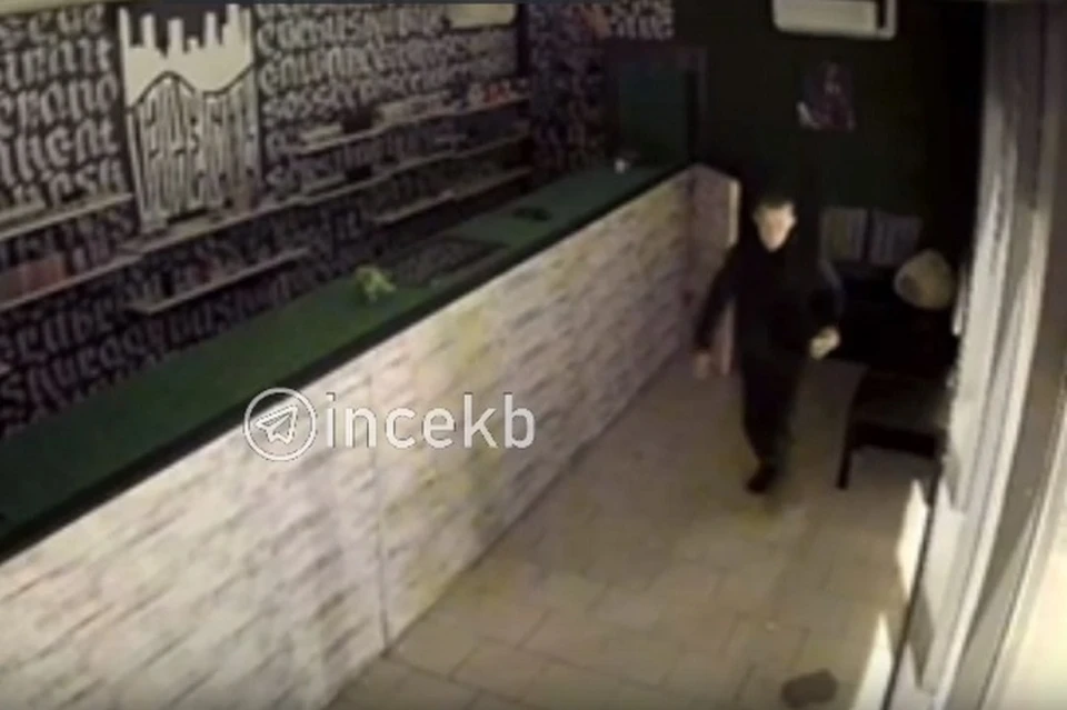 Ограбление попало на камеры видеонаблюдения Фото: скриншот с видео