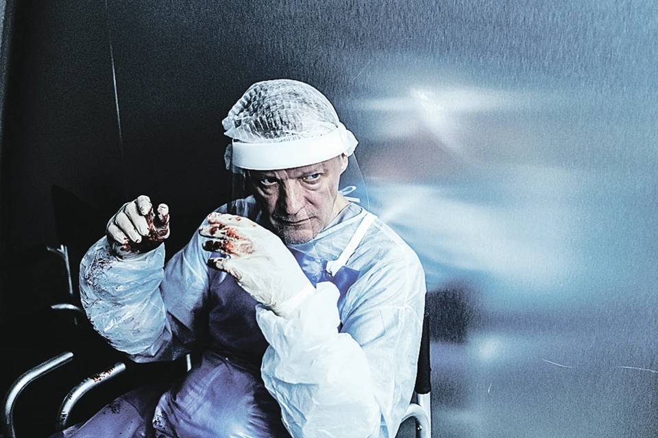 Алексей Серебряков в роли наделавшего делов биоинженера. Фото: Кадр из фильма