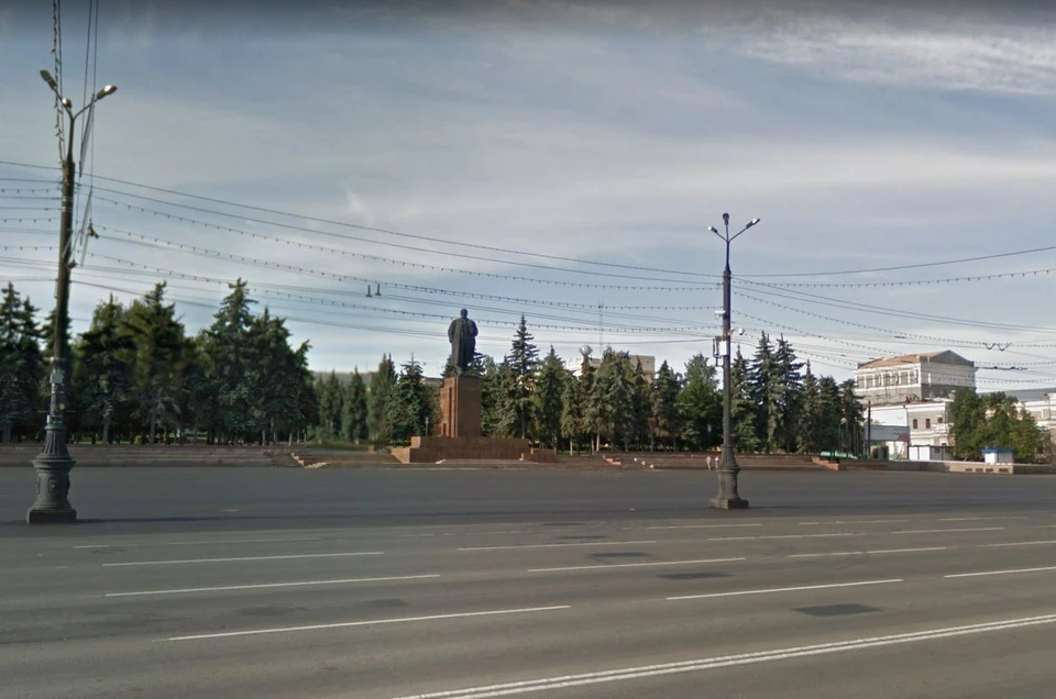 Проезд на проспекте Ленина возле площади закроют на 15 минут. Фото: google.ru/maps