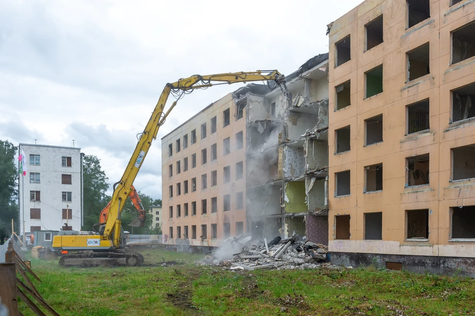 Домам в Петербурге начали присваивать статус "под реновацию".