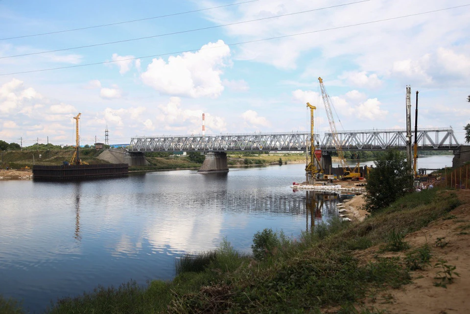 Вид с правого берега.