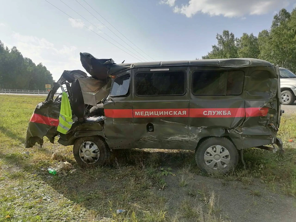 В Красноярском крае в ДТП со «скорой» погибла медсестра и пострадала беременная женщина. Фото: МВД по Красноярскому краю