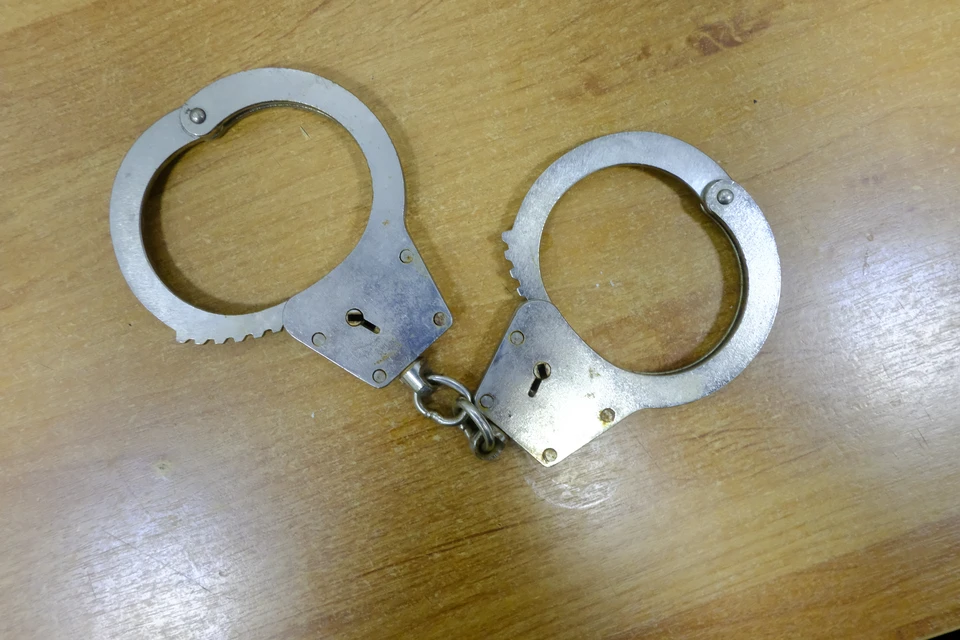 в Купчино задержали "ковбоя" с травматом и охотничьим карабином.