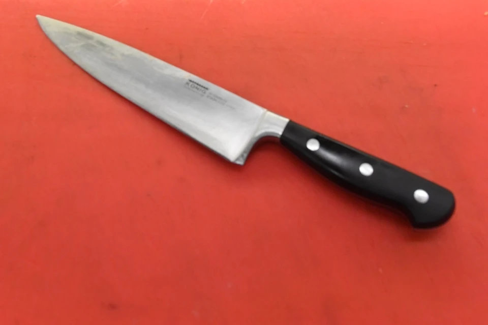 Волгоградец пытался спасти товарища, которого сам зарезал кухонным ножом