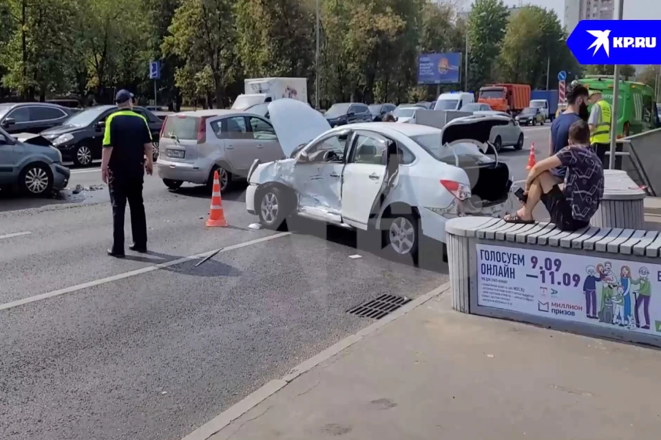 Дтп на волгоградском проспекте сегодня утром. Авария на Волгоградском проспекте. ДТП Волгоградский проспект. Волгоградский проспект Москва ДТП. Авария в Москве сегодня Волгоградский проспект.