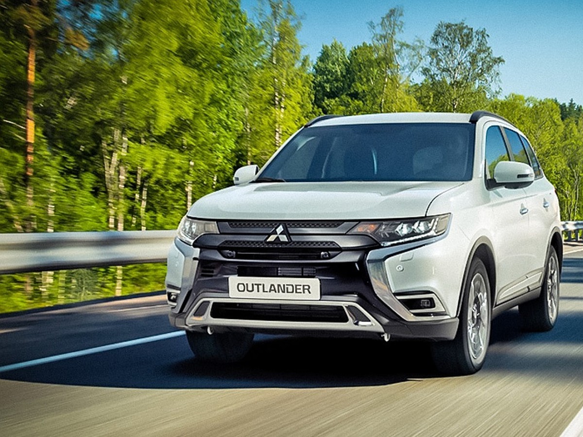 Россиянин купил в Беларуси новый Mitsubishi Outlander на $8000 дешевле, чем  в России - KP.RU