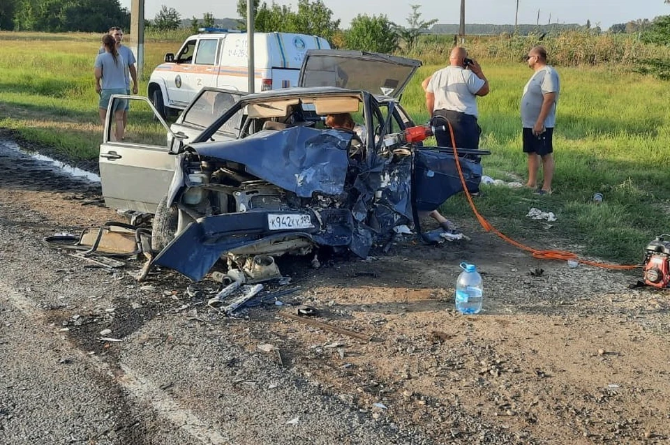 В аварии погибли 30-летний мужчина и его новорожденный сын Фото: пресс-служба ГУ МВД РФ по Краснодарскому краю