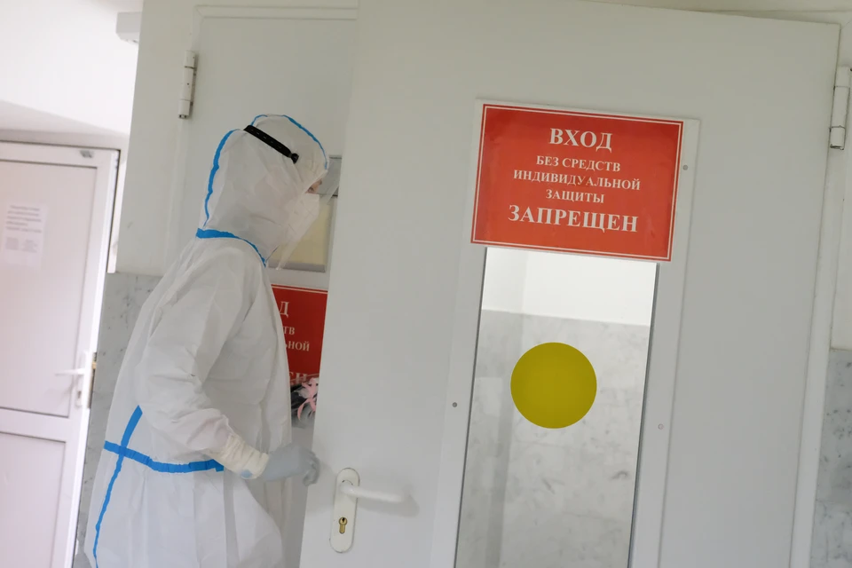 В Петербурге протестируют третью назальную вакцину от коронавируса
