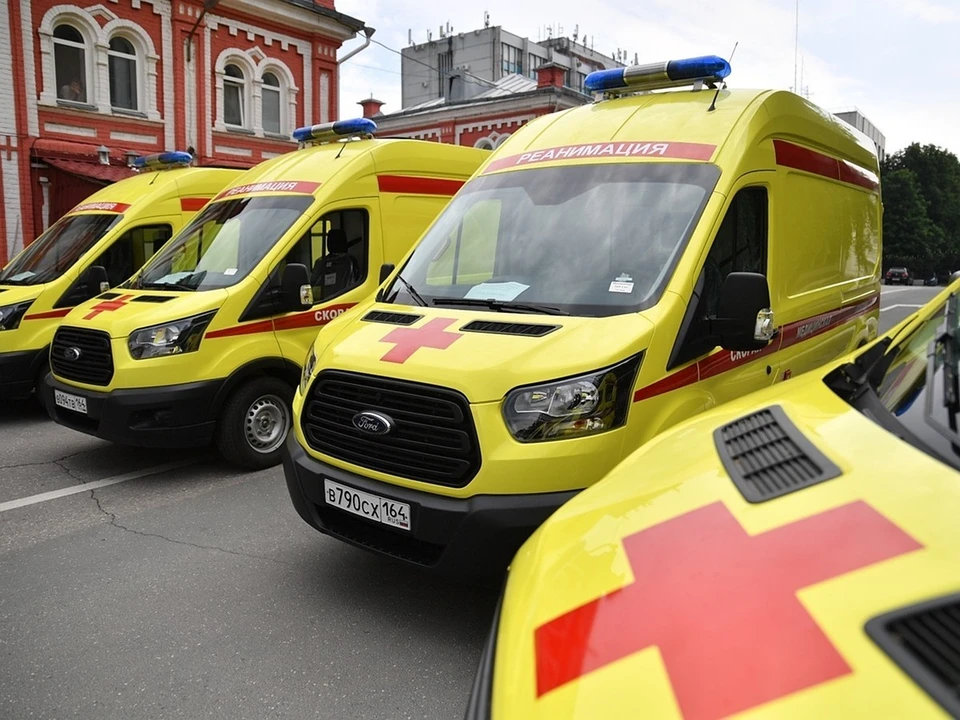 Пострадавший выжил при падении с третьего этажа
